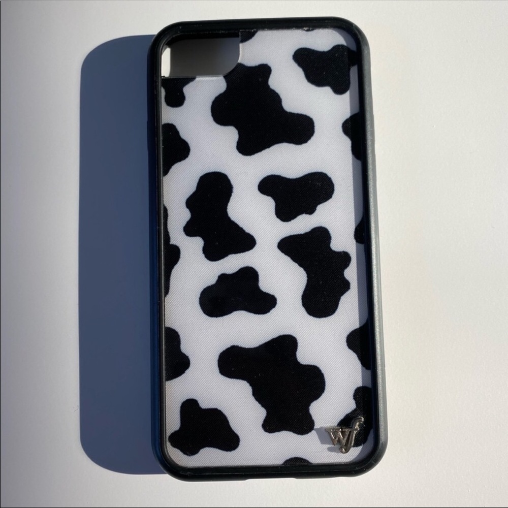 NWOT Wildflower Moo Cow Print iPhone 8 Case
